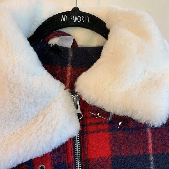 NWOT, by Divided, moto inspired short jacket, mohair feel, faux shearling collar - Picture 3 of 16